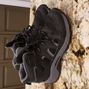 Boy's Merrell shoes size 2